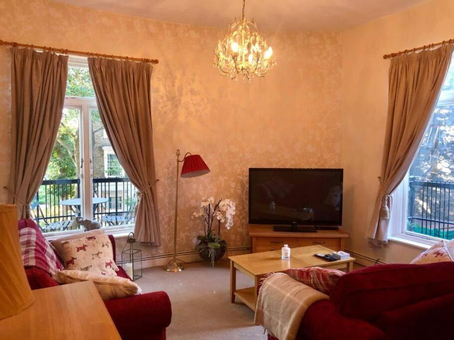 Spacious Apartment In The Heart Of Camden Town 런던 외부 사진